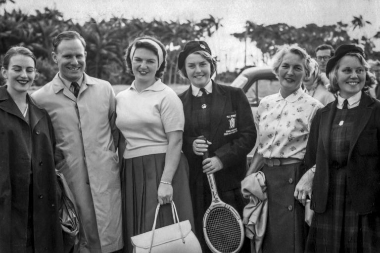 Pixie and Kerry departing for boarding school, Lord Howe Island